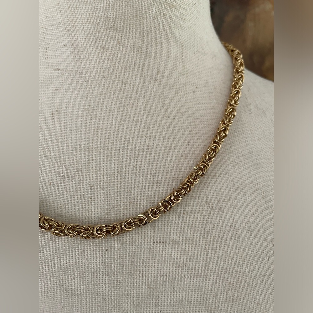 Vintage 80’s AUT Givenchy Byzantine 18” necklace ~